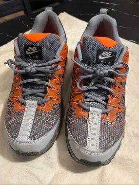 Nike Air Max 09 Gray & Orange Athletic Sneakers